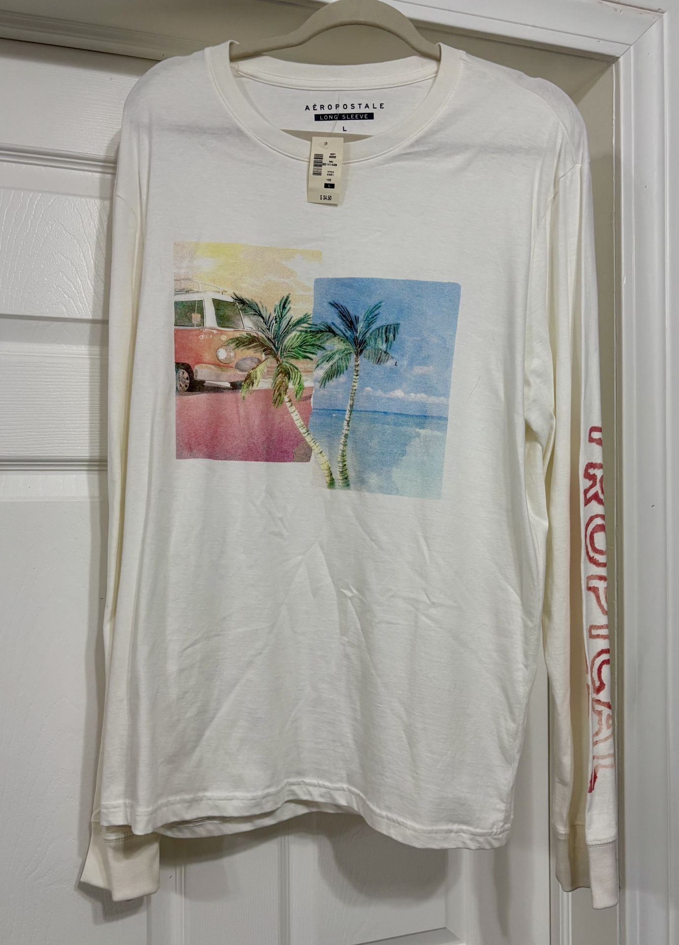 NEW Aeropostale Men’s Long Sleeve Shirt White Tropical Fever Palm Graphic Tee Size Large. VW surf bus van on front with a beach scene and palm tree. T
