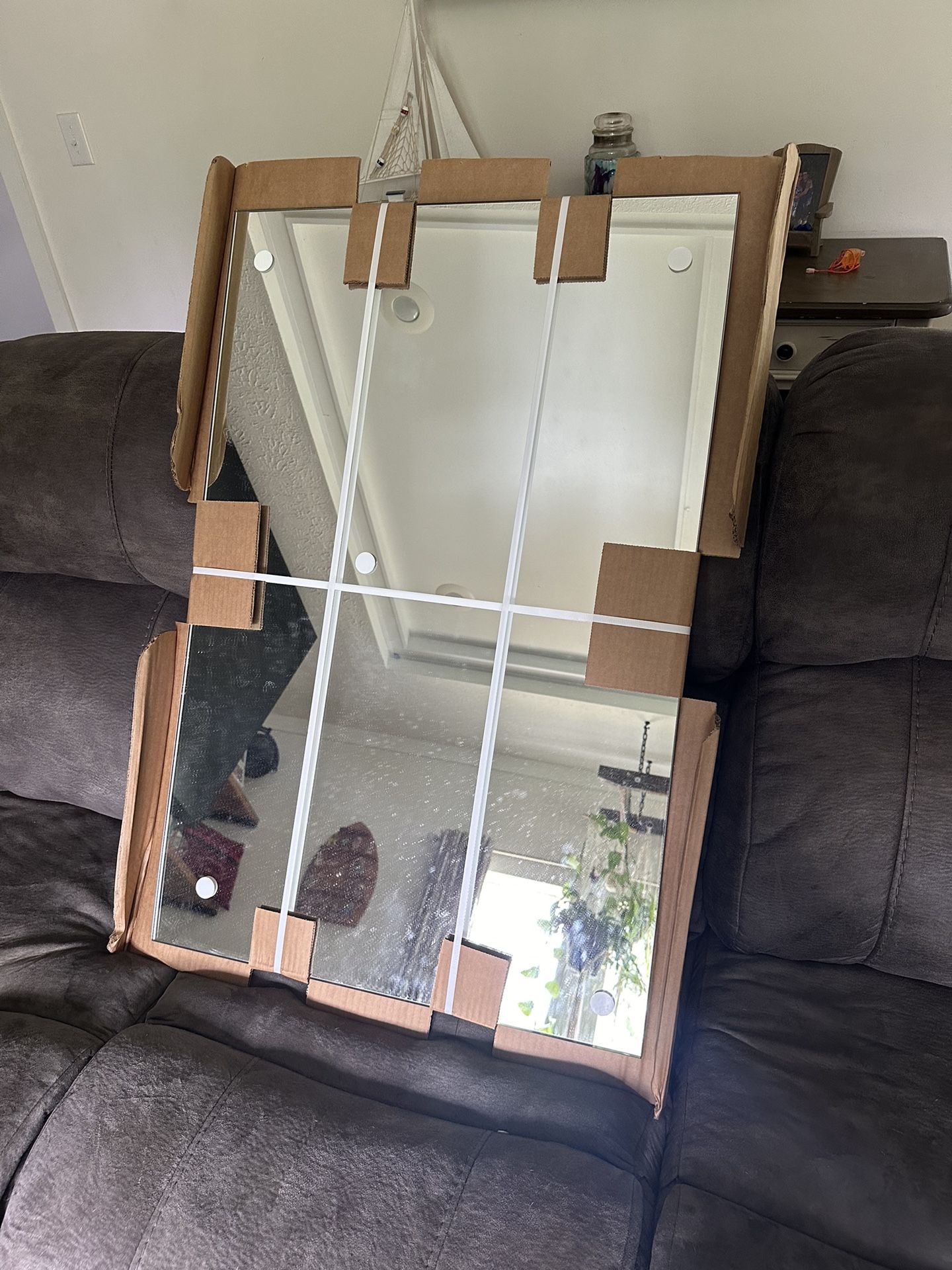 Mirror 24 Inch By 36 Inch
