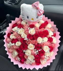 Ramo buchón rose bouquet hello kitty bouquet