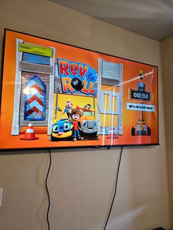 55INCH AND 28INCH TV