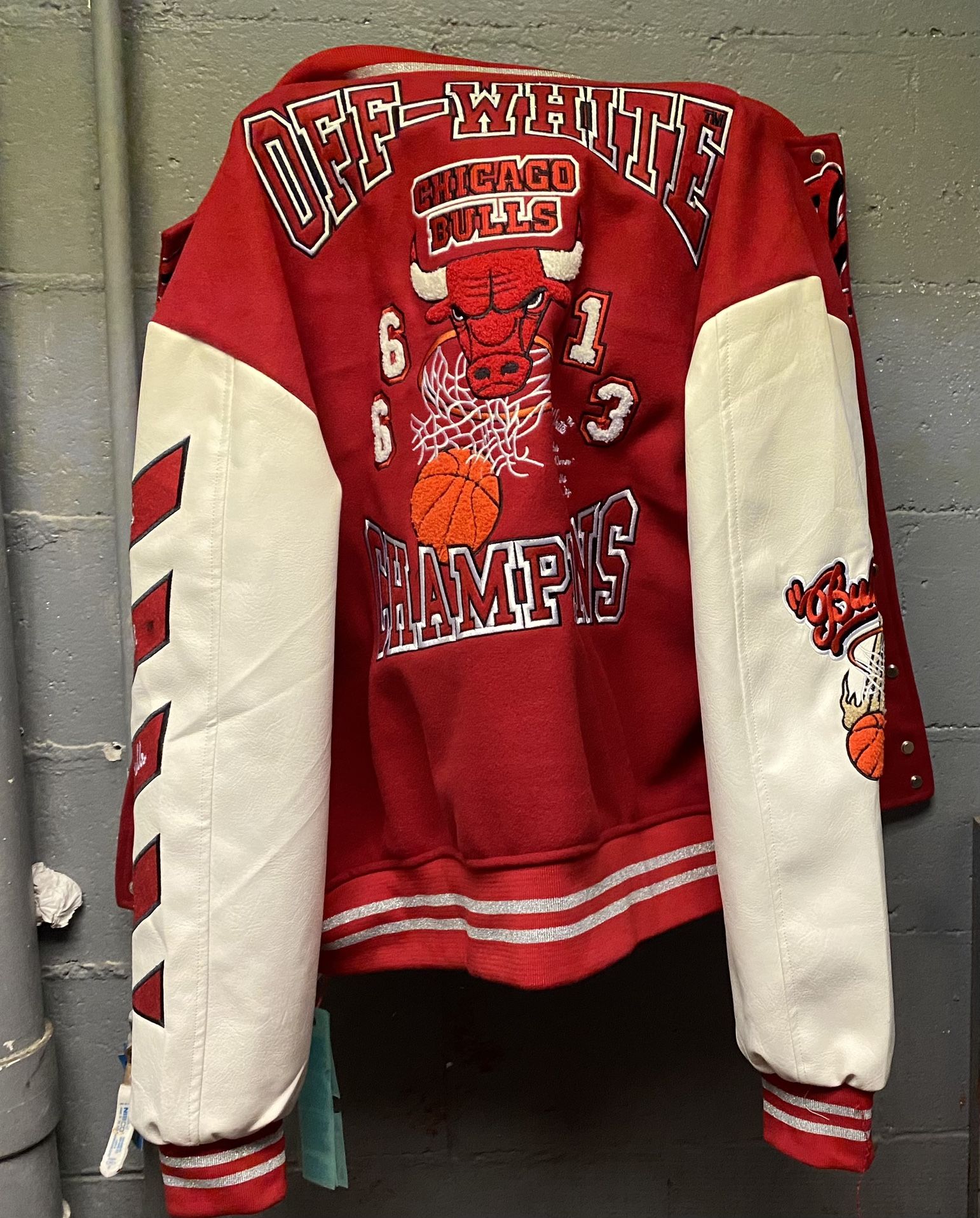 OFF-WHITE BULLS LETTERMAN JACKET 🎁
