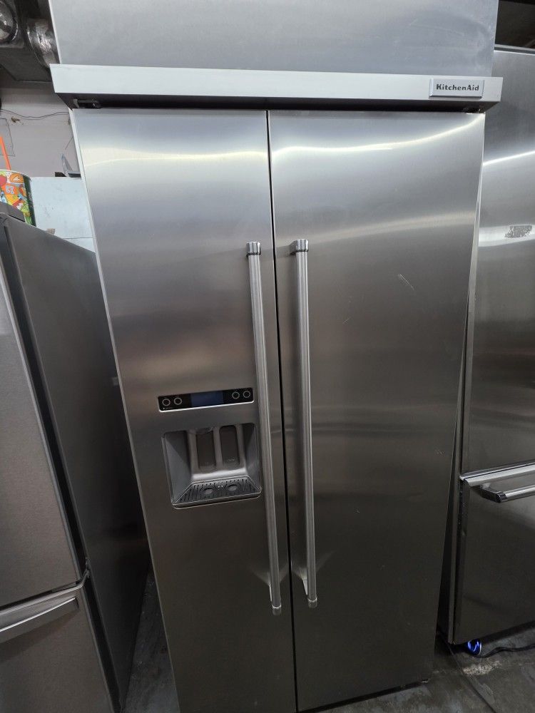 36" KITCHENAID BUILT IN STAINLESS STEEL REFRIGERATOR