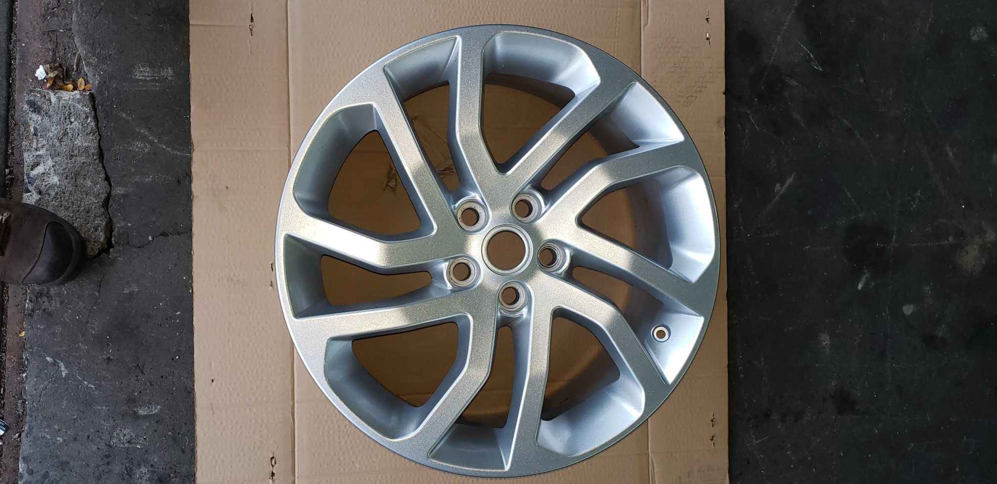 Genuine Land Rover Discovery Sport 20" Alloy Wheel Part No FH221007AA - SET OF 4
