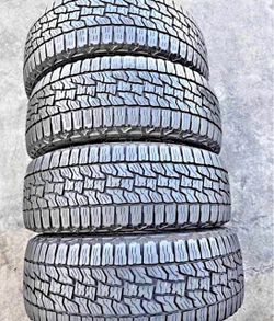 225/55|18 Falken Set de Tires con 80% de vid alas 4
