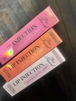 Too Faced Lip