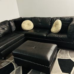 Sectional W/ ottoman 