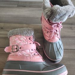 Girls Snowboots Size 3