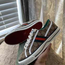 Gucci Shoes 