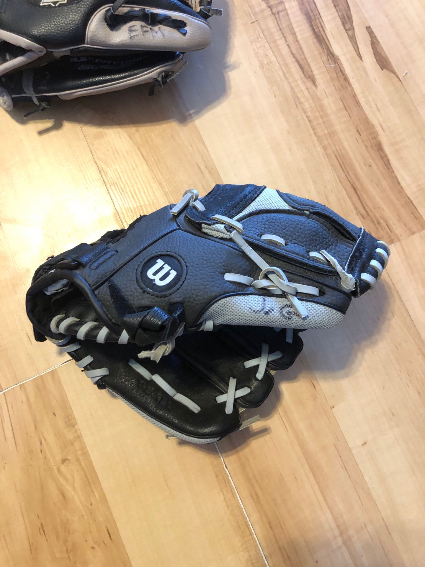 Wilson 10” glove right handed