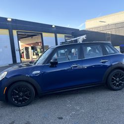 2017 MINI COOPER S financing Available 