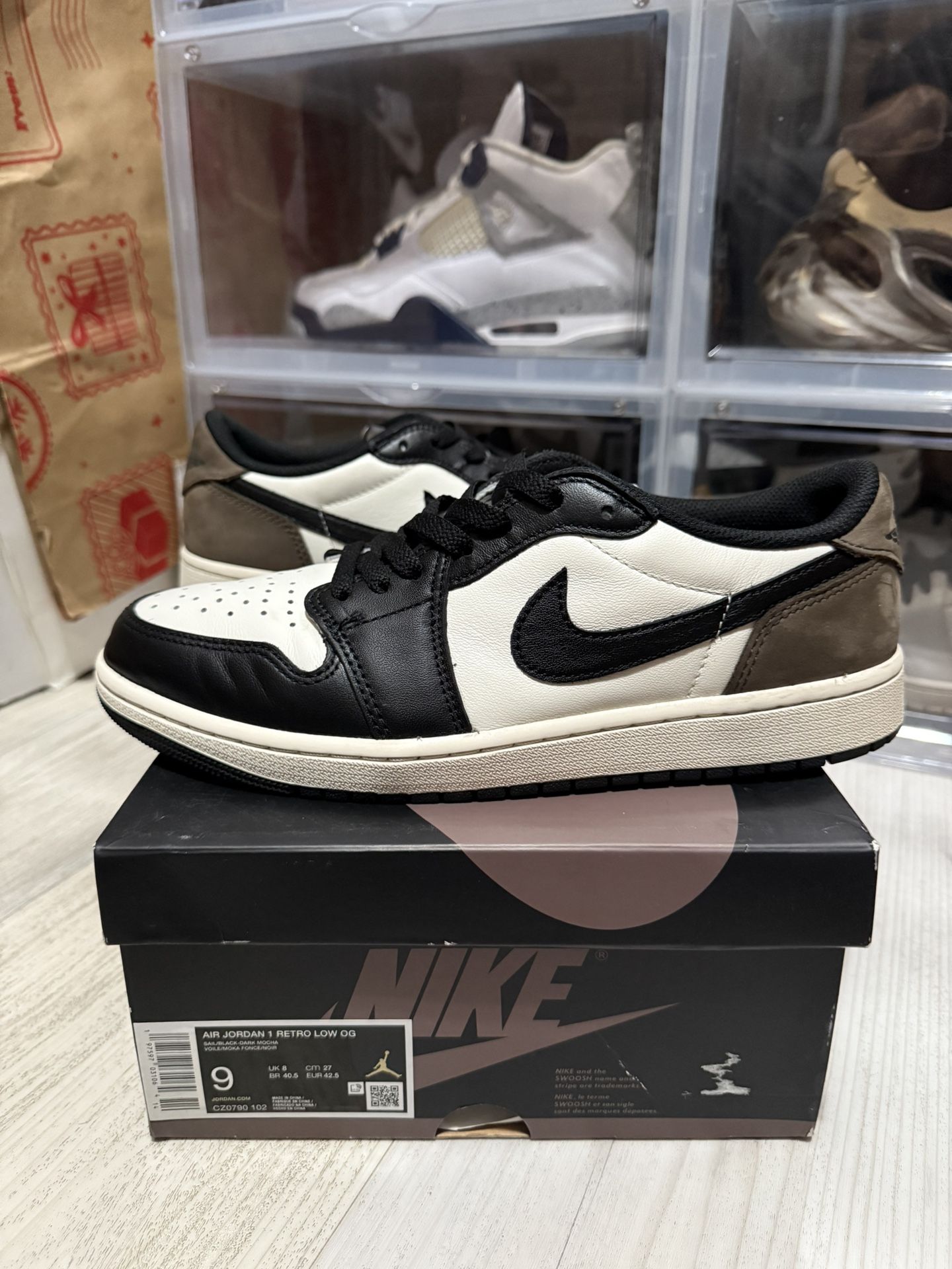 Air Jordan 1 Retro Low OG Mocha