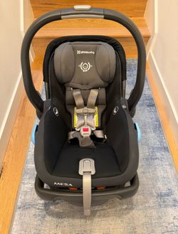 Uppababy Mesa infant car seat