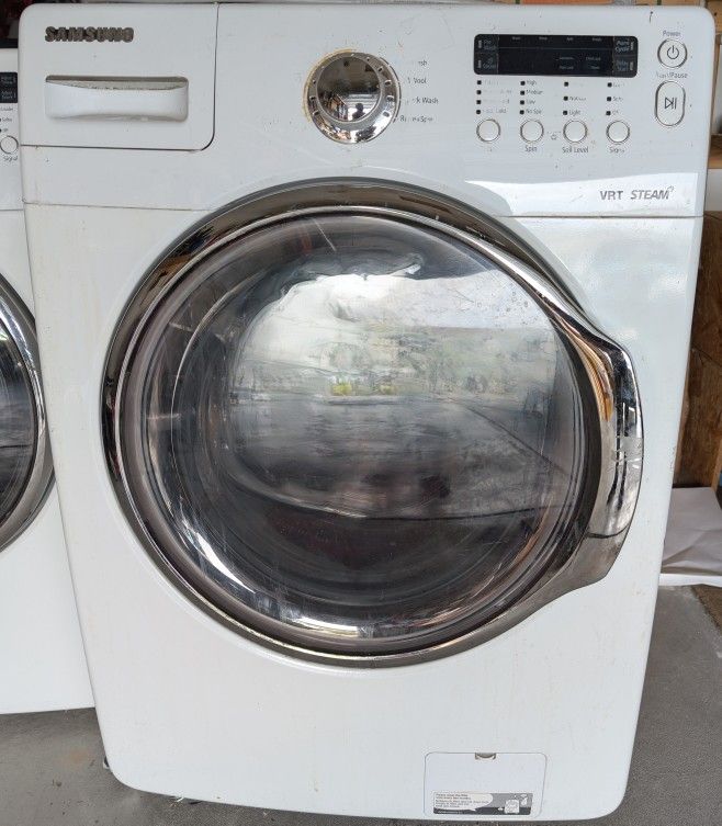 Samsung 3.7 Cubic Foot front-loading washer