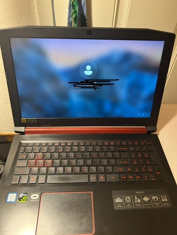 ACER NITRO 5 GAMING LAPTOP LIKE NEW