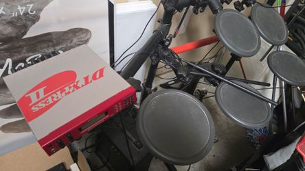 Yamaha DTXpress II electonic drum set