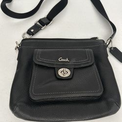 COACH Purse Black Pebbled Leather  Swing Pack Adj Crossbody/Shoulder Bag EUC