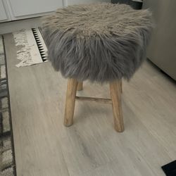 2 Fluffy Stools