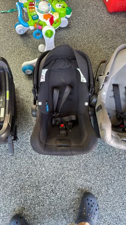 Nuna Car Seat.