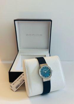 BERING Classic Polished Silver 26mm Blue Mother of Pearl Women's Watch (Model: 10126-307)