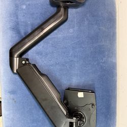 VESA iPAD ARM W/ CLAMP