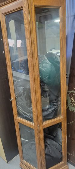 Decorations Cabinet