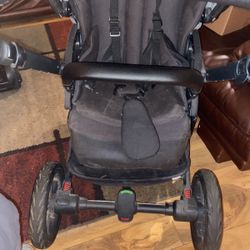 Black NUNA stroller/ Car seat Combo