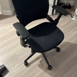 Steelcase Leap V2 Chair