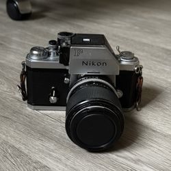 Nikon F 35mm + Nikkor Zoom 43-86mm F/3.5 Lens