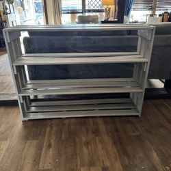 Farmhouse, wood shelf