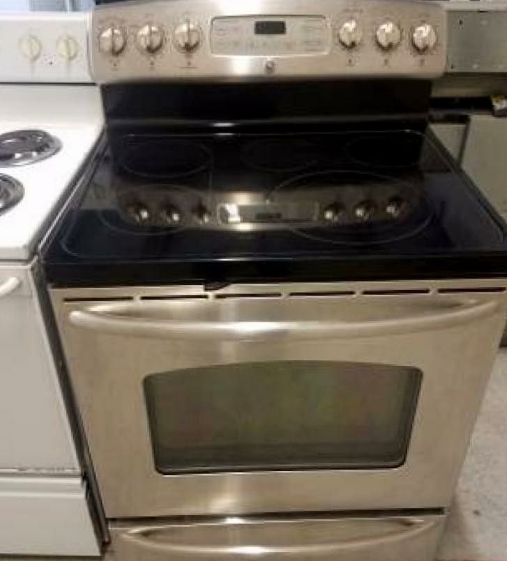 Frigidaire Whirlpool 30in Range Electric & All Gas