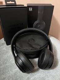 Black Beats Come With Box