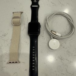 Apple Watch Series 3 (GPS) – Great Condition + Charger + 2 Bands