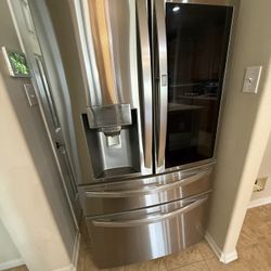 LG French door Refrigerator 