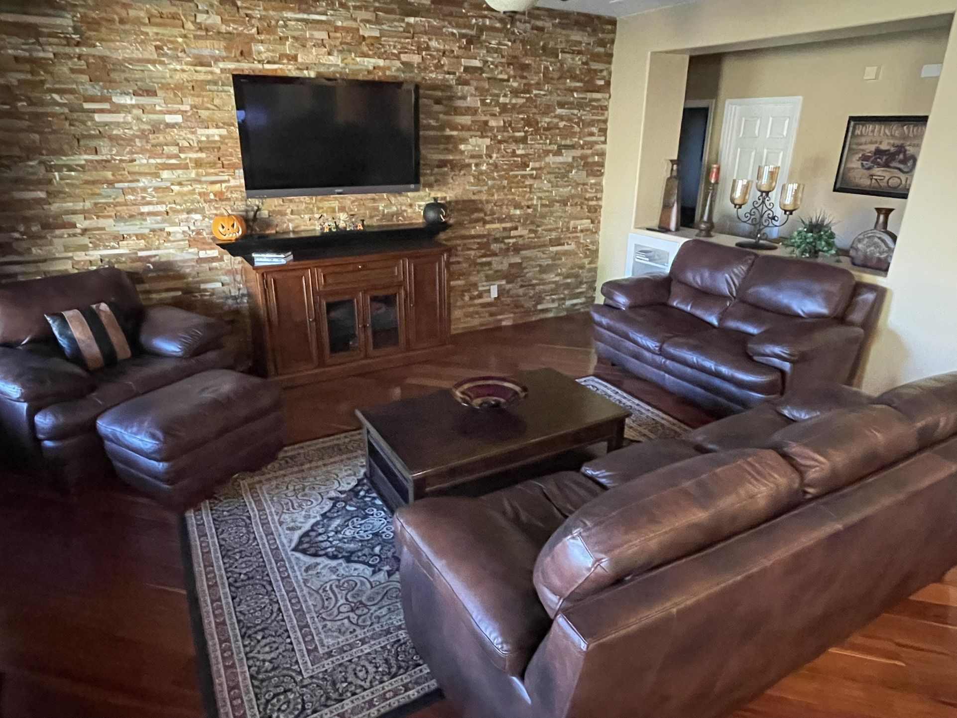 4pc Leather Sofa, Loveseat, Chair, Ottoman