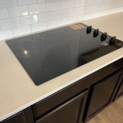 Whirlpool 30” Electric Cooktop Model #WCE55USOHB