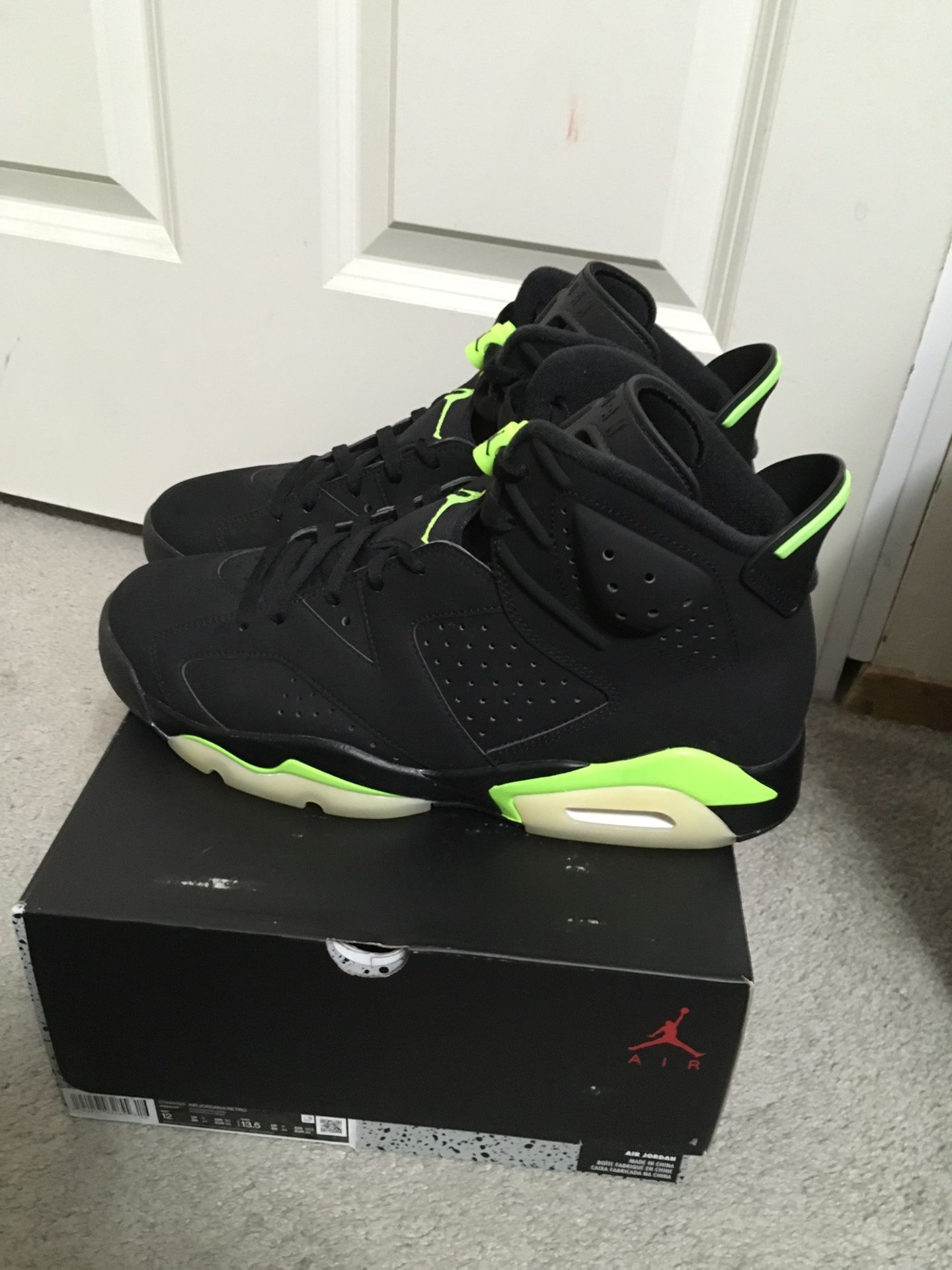 JORDAN 6 ELECTRIC GREEN SIZE 12