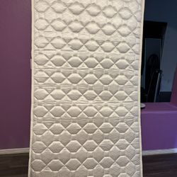 Twin bed With mattress 