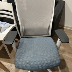Torsa Highback Mesh Office Chair