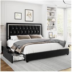 King Size Bed Frame/ With 4 Drawers 