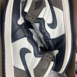 Nike Air Jordan 1 Mocha High Size 10.5 Ds