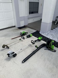 GREENWORKS 80v PRO HEDGE TRIMMER
