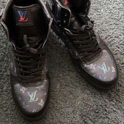 Lv Hightop Sneakers 