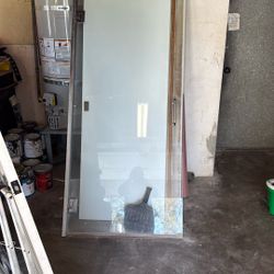 Shower Door 32 1/2 Inches