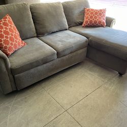 Gray Sectional W Storage And Bed 