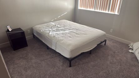 Queen mattress and metal bed frame