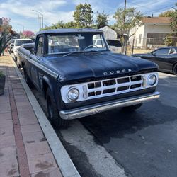 1967 Dodge D 200