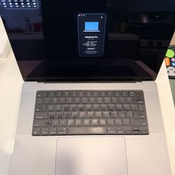 16” MacBook Pro (2022) 