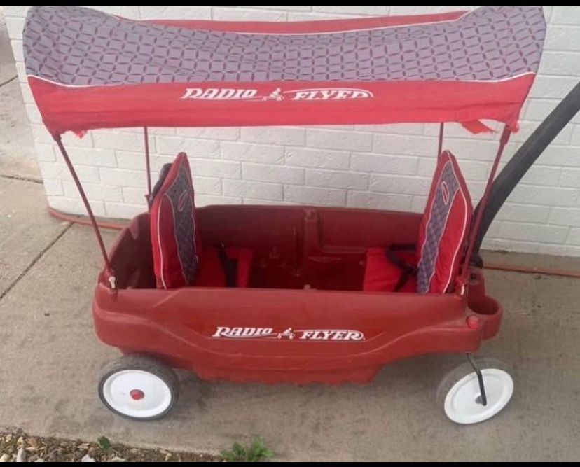 Red Flyer Wagon ( Like New)