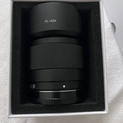 Lens - Viltrox 35mm For Sony - Great condition