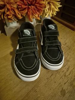 Juniors Off the Wall Vans